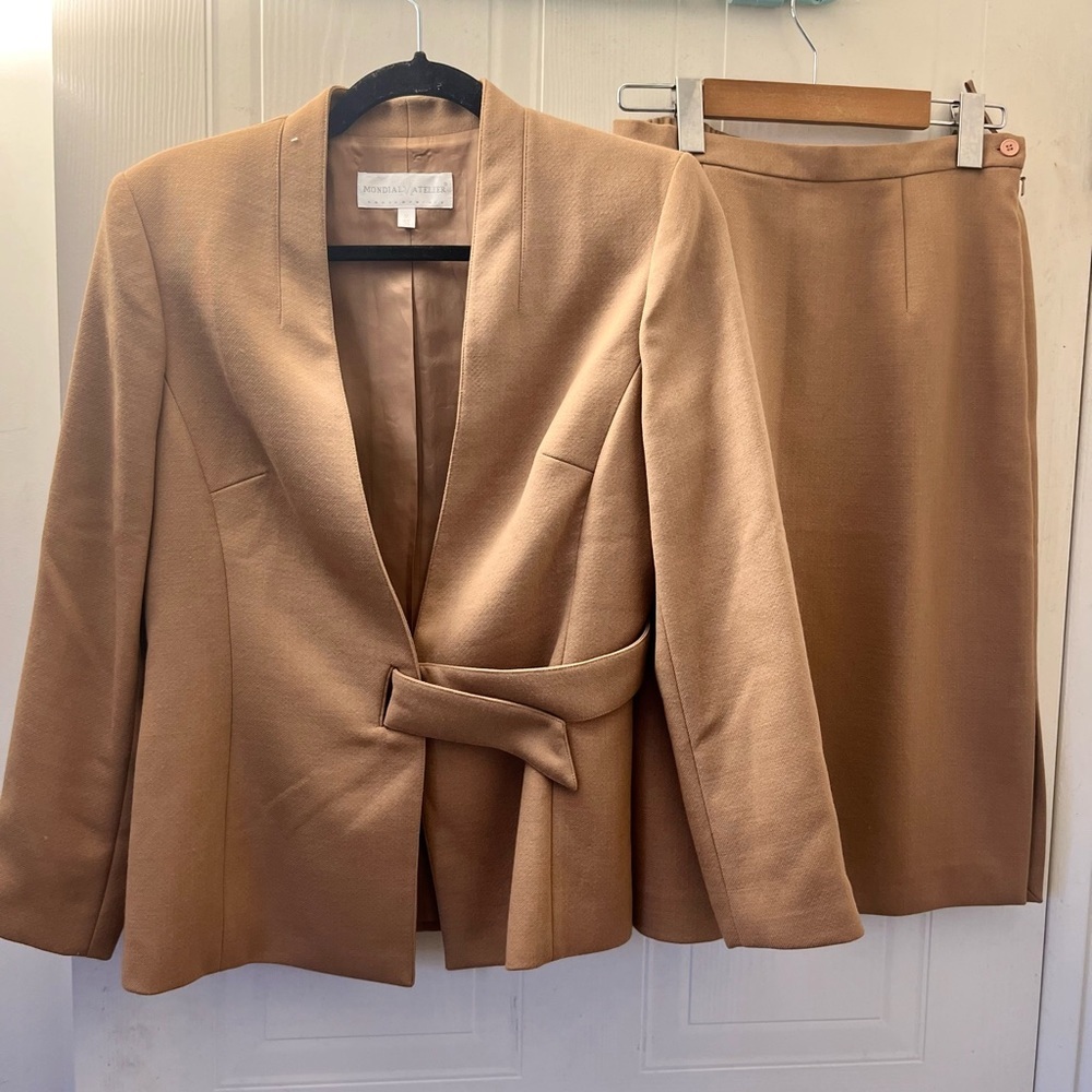 Mondial Matelier Co-ord Suit & Pencil Skirt Set